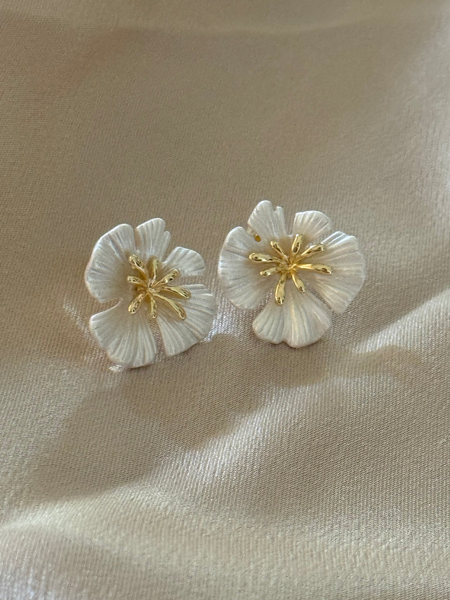 Flower Pearl Studs