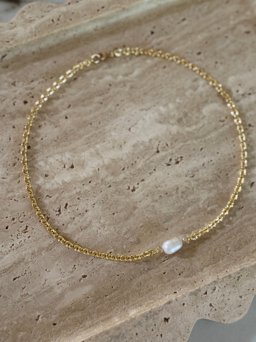 Ivy Pearl Choker