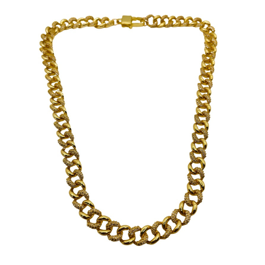 Harlow Curb Link Necklace